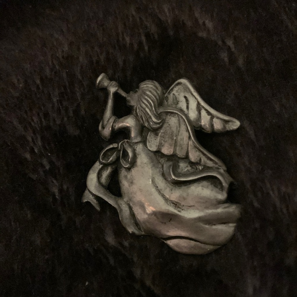 Seagull Pewter Angel with Trumpet
